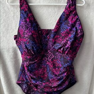 Lands end  Floral One-Piece  swimsuit in black, purple pink and blue, size 18W